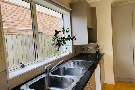 Photo of property in 9 Maypark Crescent, Flat Bush, Auckland, 2016