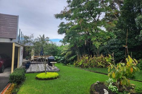 Photo of property in 2/86 Lake Road, Northcote, Auckland, 0627