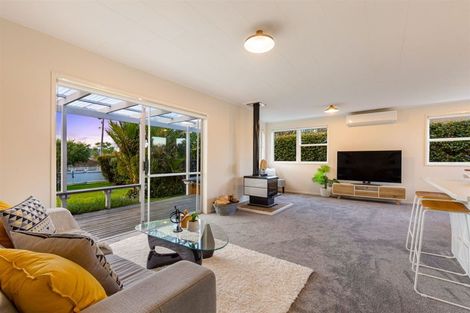 Photo of property in 9 Arthur Street, Riverhead, 0820