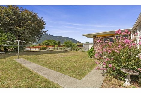 Photo of property in 118 Stanley Avenue, Te Aroha, 3320