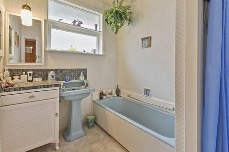 Photo of property in 14 Rogers Road, Manurewa, Auckland, 2102