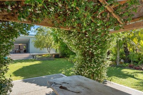 Photo of property in 18 Harbour View Road, Point Wells, Warkworth, 0986