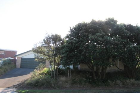Photo of property in 73 Field Way, Waikanae Beach, Waikanae, 5036