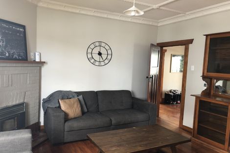 Photo of property in 43 Lyndhurst Street, Takaro, Palmerston North, 4412