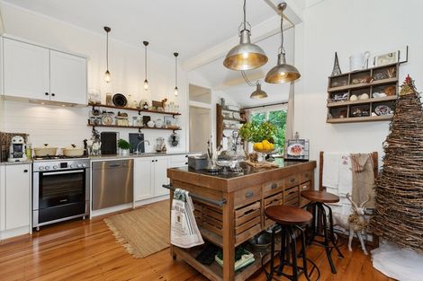 Photo of property in 3 Gillies Avenue, Claudelands, Hamilton, 3214