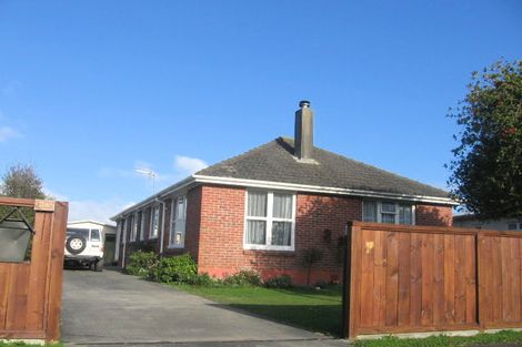 Photo of property in 2a Montrose Place, Takaro, Palmerston North, 4412