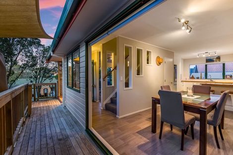 Photo of property in 22 Brookvale Park, Stanmore Bay, Whangaparaoa, 0932