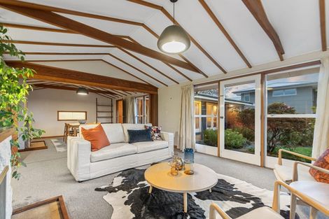 Photo of property in 11 Tuirau Place, Ilam, Christchurch, 8041