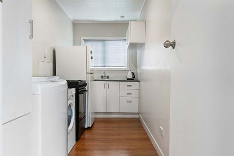 Photo of property in 2 Muir Avenue, Mangere Bridge, Auckland, 2022