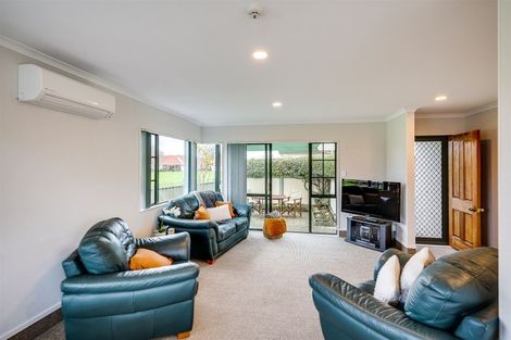 Photo of property in 1/2 Spriggs Crescent, Greenmeadows, Napier, 4112