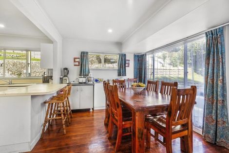 Photo of property in 26 Collins Avenue, Tawa, Wellington, 5028