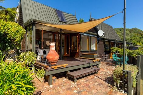 Photo of property in 3a Milton Terrace, Picton, 7220