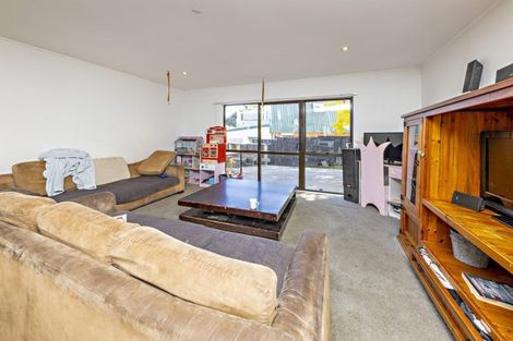 Photo of property in 1/143 Finlayson Avenue, Clendon Park, Auckland, 2103