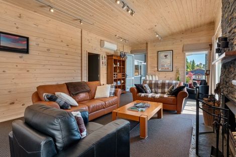 Photo of property in 32a Mackenzie Street, National Park, Owhango, 3989