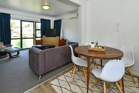 Photo of property in 1/59 Kelvin Road, Papakura, 2110