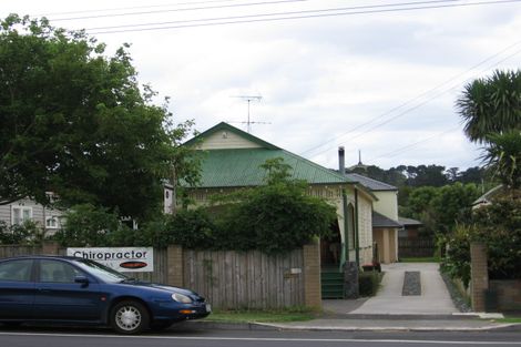 Photo of property in 34 Mount Smart Road, Onehunga, Auckland, 1061