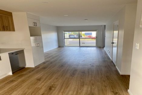 Photo of property in 2d Cockayne Crescent, Sunnynook, Auckland, 0620