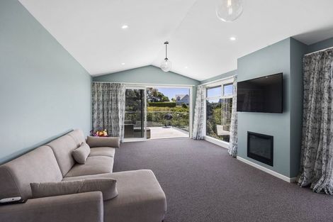 Photo of property in 3 Kapurau Lane, Merrilands, New Plymouth, 4312