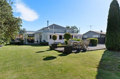 Photo of property in 63 Dublin Street, Martinborough, 5711