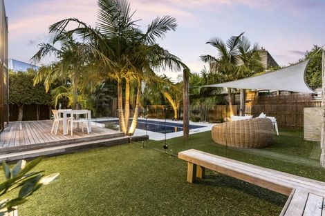 Photo of property in 4 Halyard Place, Te Atatu Peninsula, Auckland, 0610