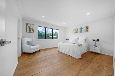 Photo of property in 66a Marine Parade, Mellons Bay, Auckland, 2014