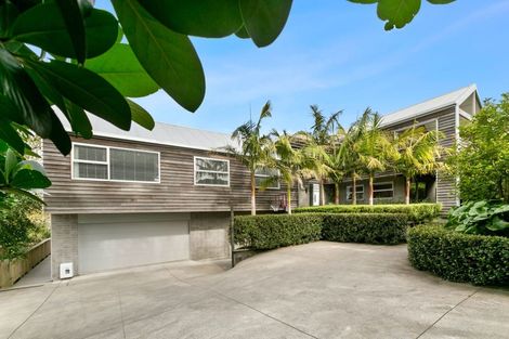 Photo of property in 91 Paynters Avenue, Strandon, New Plymouth, 4312