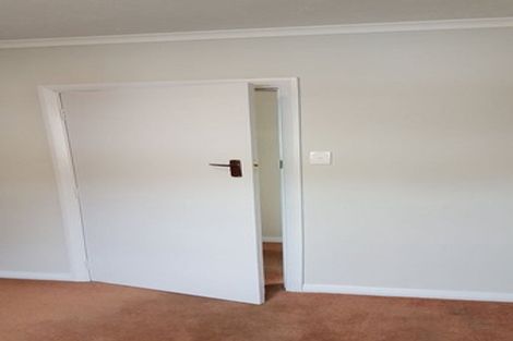 Photo of property in 1 Ludecke Place, Sockburn, Christchurch, 8042