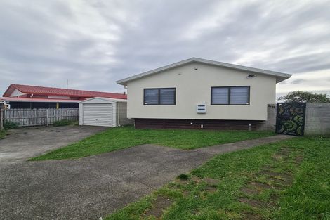 Photo of property in 2/21 Southview Place, Wattle Downs, Auckland, 2102