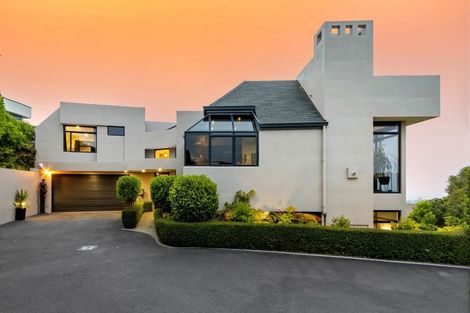 Photo of property in 18 Harry Ell Drive, Cashmere, Christchurch, 8022