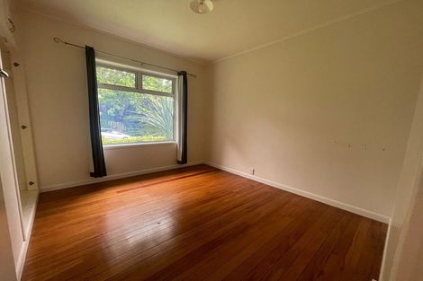 Photo of property in 62 Sylvan Crescent, Te Atatu South, Auckland, 0610