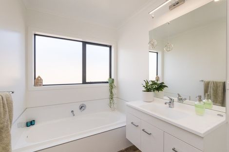 Photo of property in 9 Middleton Way, Ashhurst, 4810