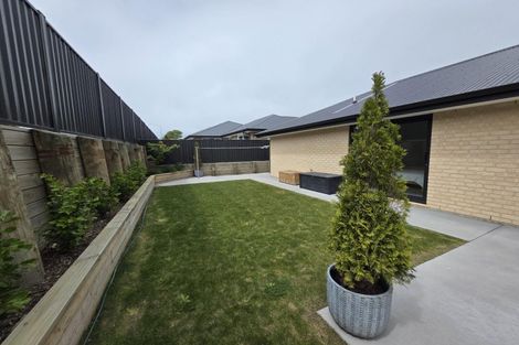 Photo of property in 13 Royal Oak Crescent, Holmes Hill, Oamaru, 9401