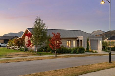 Photo of property in 3 Doug Ledgerwood Drive, Wanaka, 9305