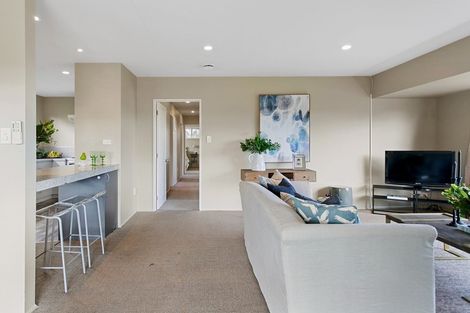 Photo of property in 38 Harvey Street, Waipahihi, Taupo, 3330