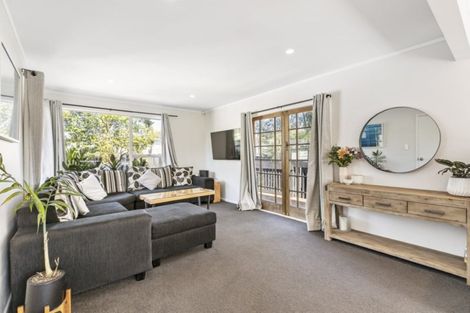 Photo of property in 18 Murillo Place, Henderson, Auckland, 0612