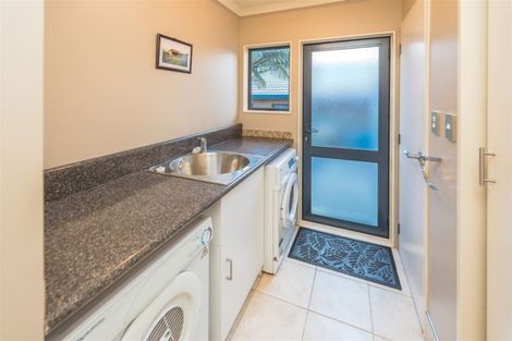 Photo of property in 18 Titter Place, Springvale, Whanganui, 4501