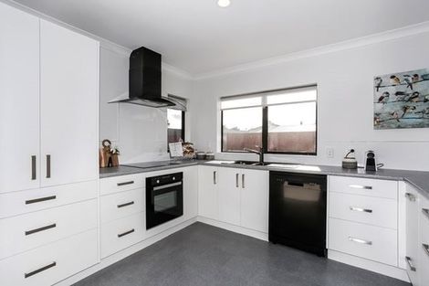 Photo of property in 26a Cameron Street, Papakura, 2110