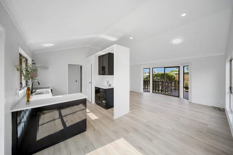 Photo of property in 1/45 Grove Road, Papakura, 2110