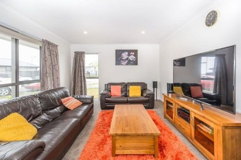 Photo of property in 33 William Dawson Crescent, Wigram, Christchurch, 8025