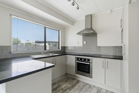 Photo of property in 1/19 Bernina Place, Weymouth, Auckland, 2103