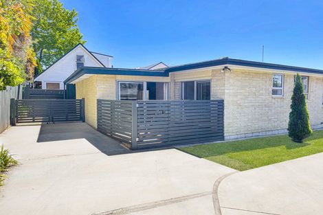 Photo of property in 1 George Place, Havelock North, 4130