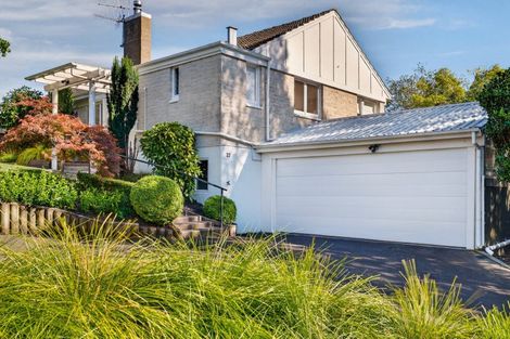 Photo of property in 22 Hunters Hill, Havelock North, 4130