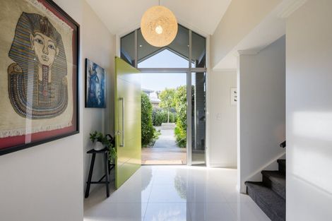 Photo of property in 142 Saint James Drive, Huntington, Hamilton, 3210