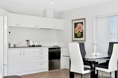 Photo of property in 11 Kamahi Crescent, Papamoa Beach, Papamoa, 3118