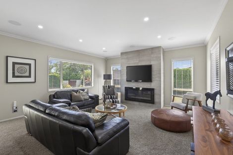 Photo of property in 55 Shelter Grove, Frankleigh Park, New Plymouth, 4310