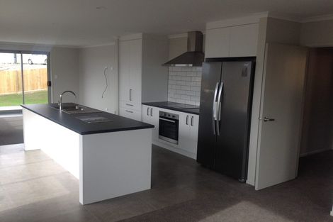 Photo of property in 11 Winspear Place, Omokoroa, 3114