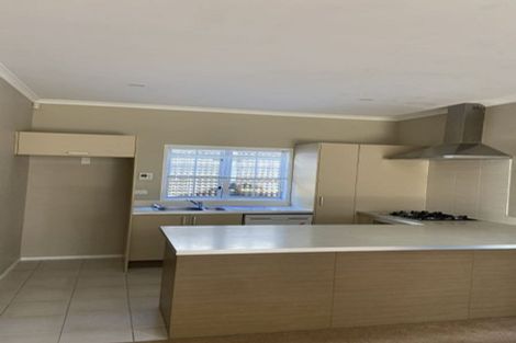 Photo of property in 40 Mulvaney Crescent, Henderson, Auckland, 0612