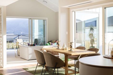 Photo of property in 28 Te Hoiere Street, Aotea, Porirua, 5024
