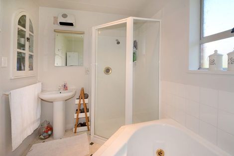 Photo of property in 10 Kinmont Crescent, Kinmont Park, Mosgiel, 9024