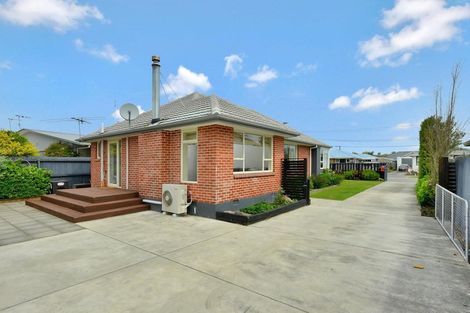 Photo of property in 19 Barclay Place, Burwood, Christchurch, 8061